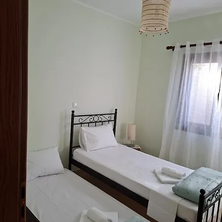 Cosy 2bedroom House Sea View & Garden In *