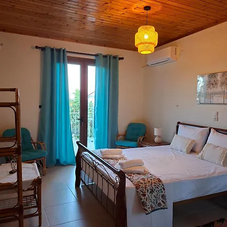 Cosy 2bedroom House Sea View & Garden In בית נופש