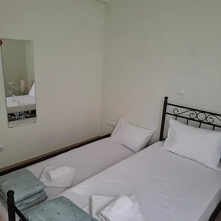Cosy 2bedroom House Sea View & Garden In בית נופש